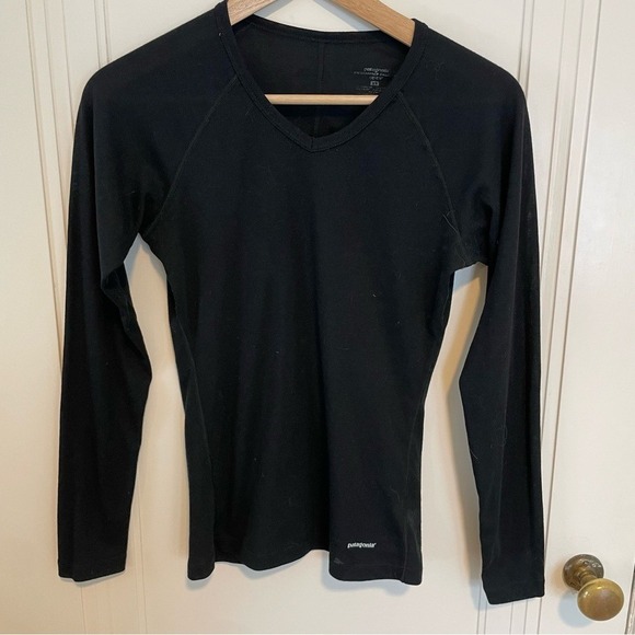 Patagonia Tops - Patagonia Capilene Base Layer V-Neck Long‎ Sleeve Shirt Top Black Size XS